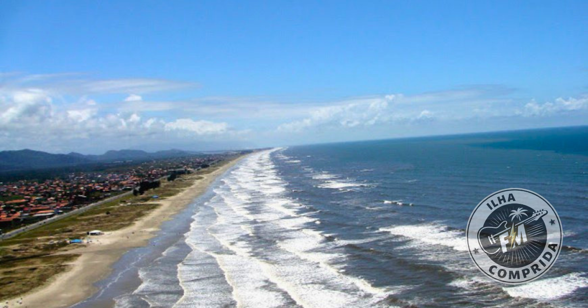 Praias de Ilha Comprida com areia extensa e natureza preservada
