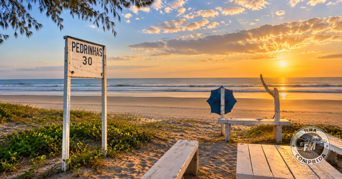 Praia de Pedrinhas em Ilha Comprida durante o fim da tarde
